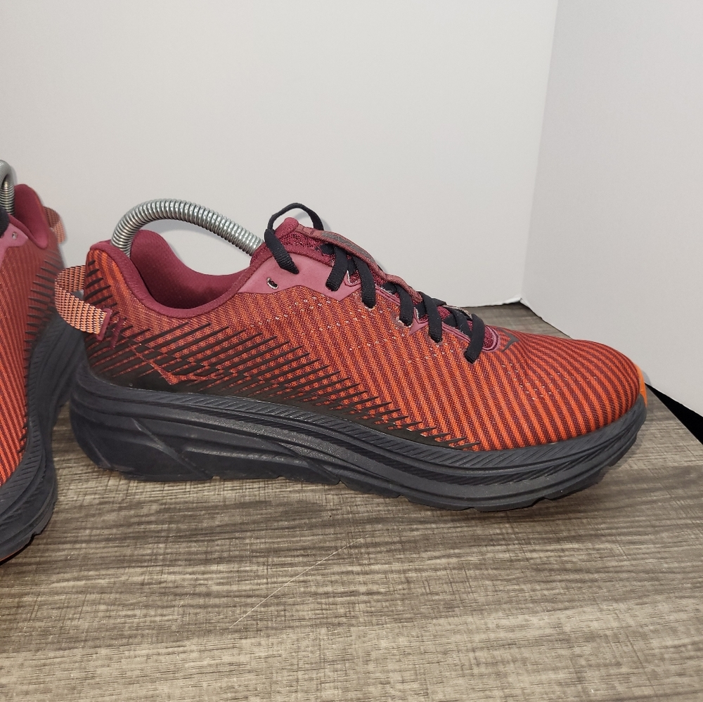 Hoka Men's Rincon 2 Running Shoes Blk/Burgandy Size 8 - Picture 3 of 10